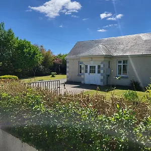 Peaceful Farm In Menlough Near Mountbellew, Ballinasloe, Athlone & Ferienhaus
