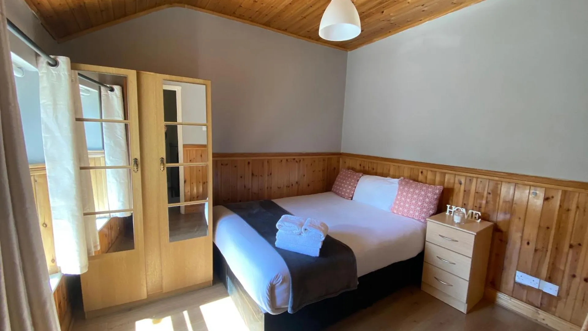 Cosy City Centre Guest Room Shared Home Galway